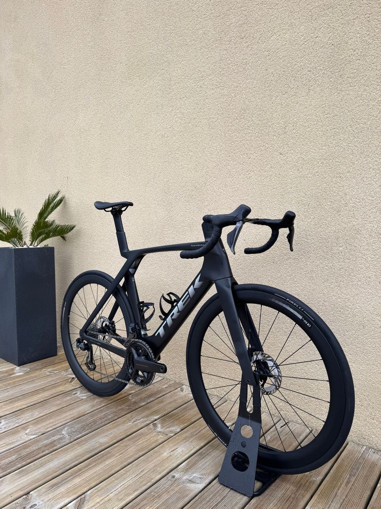 Used Trek Madone SLR 7 Gen 7 2024 2024 Road & Gravel — image 3 of 7