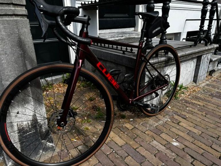 Used CUBE ATTAIN SLX 2023 2023 Road & Gravel — image 3 of 5