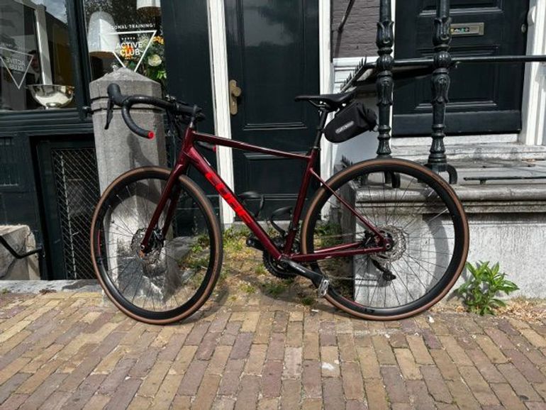 Used CUBE ATTAIN SLX 2023 2023 Road & Gravel — image 1 of 5