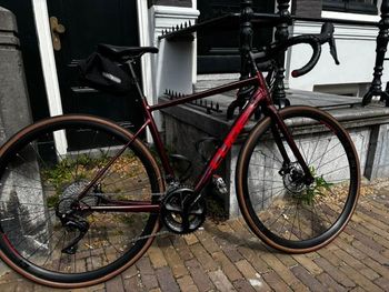 Used CUBE ATTAIN SLX 2023 2023 Road & Gravel — image 4 of 5