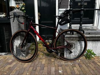 Used CUBE ATTAIN SLX 2023 2023 Road & Gravel — image 2 of 5