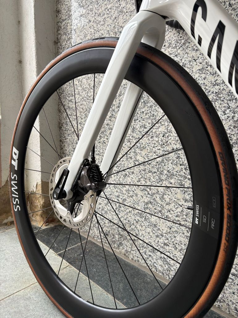 Used Canyon Ultimate CF SL 8 Aero 2023 2023 Road & Gravel — image 10 of 13