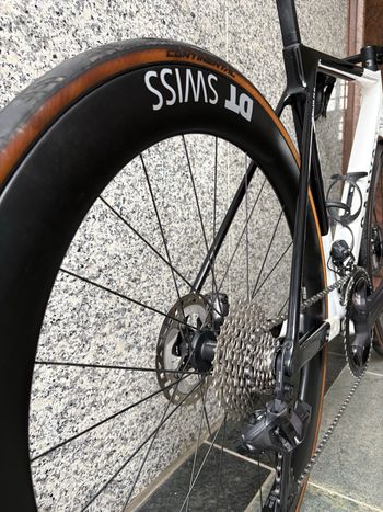 Used Canyon Ultimate CF SL 8 Aero 2023 2023 Road & Gravel — image 12 of 13