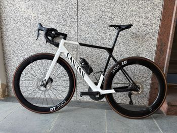 Used Canyon Ultimate CF SL 8 Aero 2023 2023 Road & Gravel — image 2 of 13