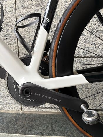 Used Canyon Ultimate CF SL 8 Aero 2023 2023 Road & Gravel — image 5 of 13