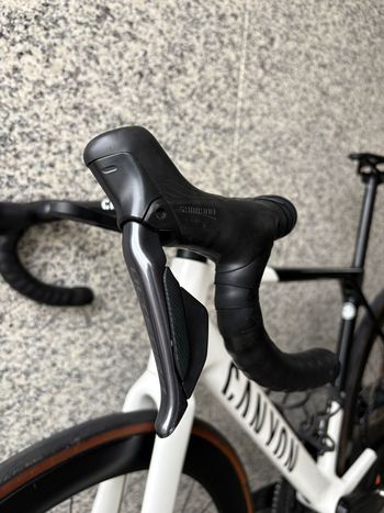Used Canyon Ultimate CF SL 8 Aero 2023 2023 Road & Gravel — image 7 of 13