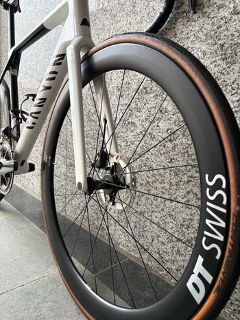 Used Canyon Ultimate CF SL 8 Aero 2023 2023 Road & Gravel — image 11 of 13