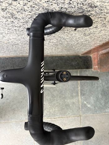Used Canyon Ultimate CF SL 8 Aero 2023 2023 Road & Gravel — image 8 of 13