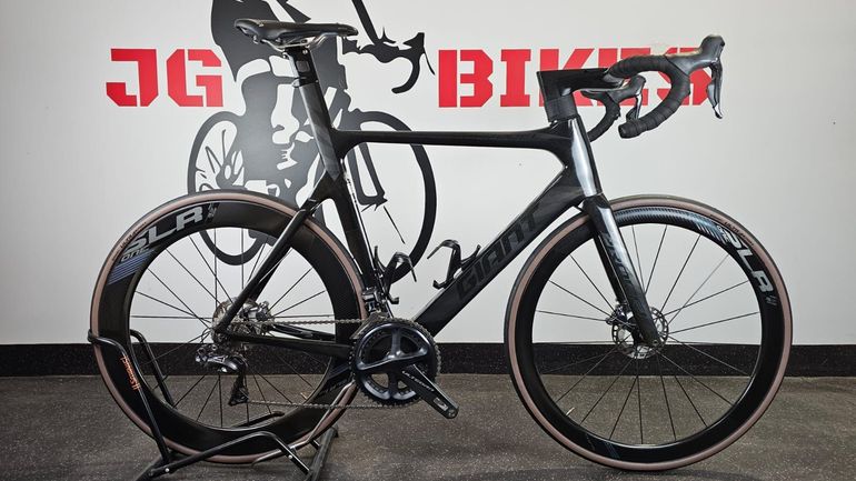 Used Giant Propel Advanced SL 1 Disc 2019 2019 Road & Gravel, Black — image 1 of 23