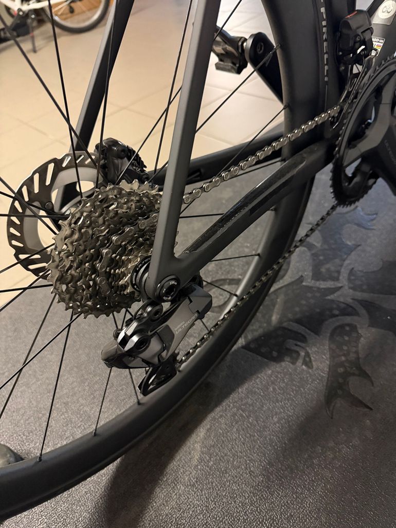 Used Colnago V5Rs Shimano Ultegra 2026 Road & Gravel — image 3 of 5