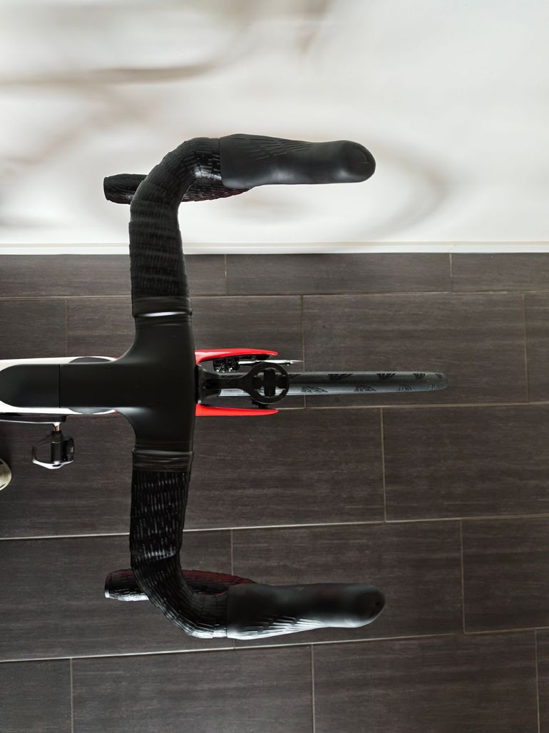 Used Trek Madone SLR 7 Gen 7 2024 2024 Road & Gravel — image 4 of 8