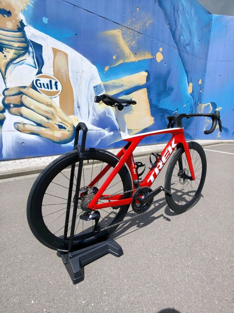 Used Trek Madone SLR 7 Gen 7 2024 2024 Road & Gravel — image 5 of 8
