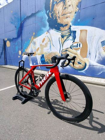 Used Trek Madone SLR 7 Gen 7 2024 2024 Road & Gravel — image 7 of 8