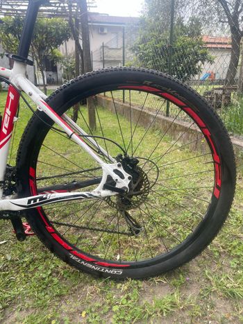 Used Specialized Men's Rockhopper 2018 2018 Mountainbike, White, 29 — image 5 of 7