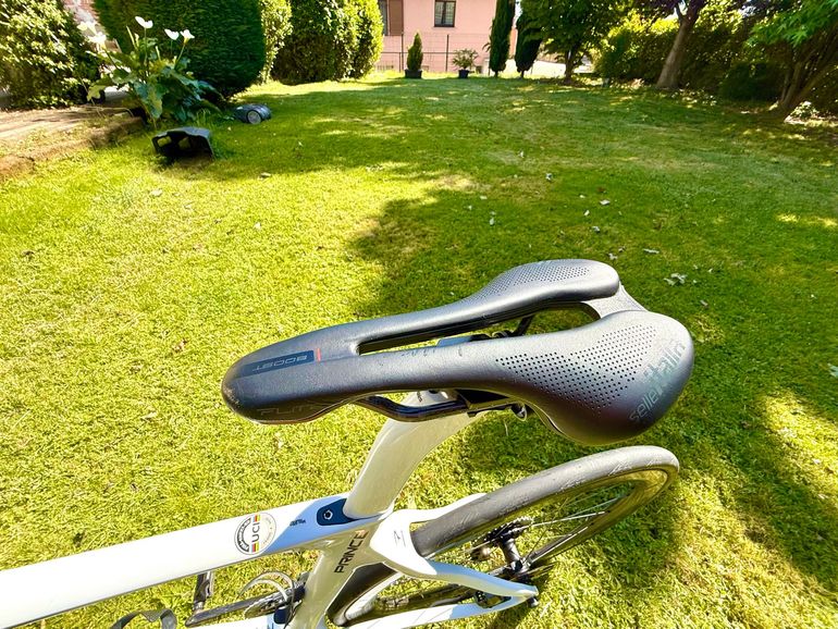 Used Pinarello Prince Pinarello Prince Custom SRAM Force eTap AXS 2021 Road & Gravel — image 14 of 19