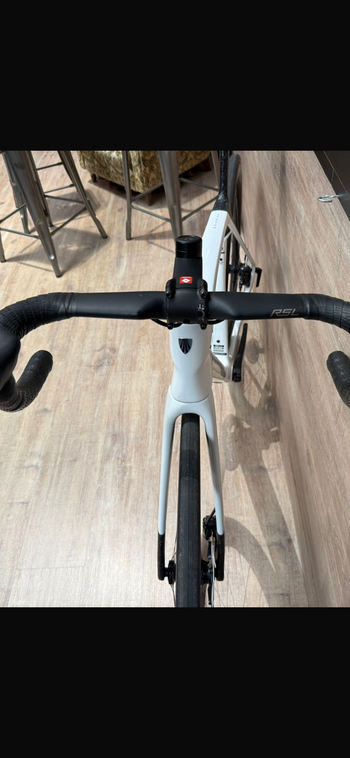 Used Trek Madone SL 7 2027 2027 Road & Gravel — image 3 of 4