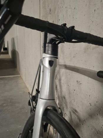Used Trek Émonda SL 5 2023 2023 Road & Gravel — image 2 of 7