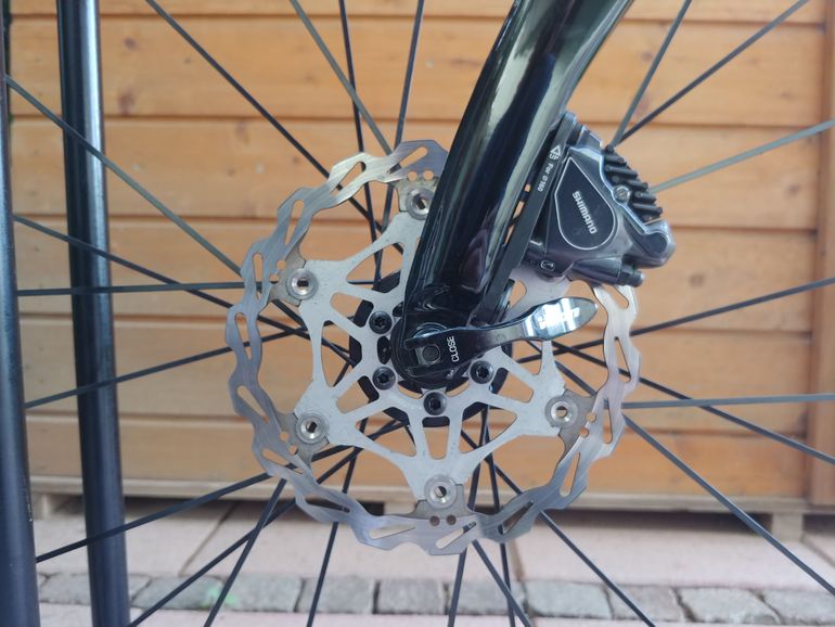 Used Pinarello Gan Shimano 105 2016 Road & Gravel, Black — image 8 of 13