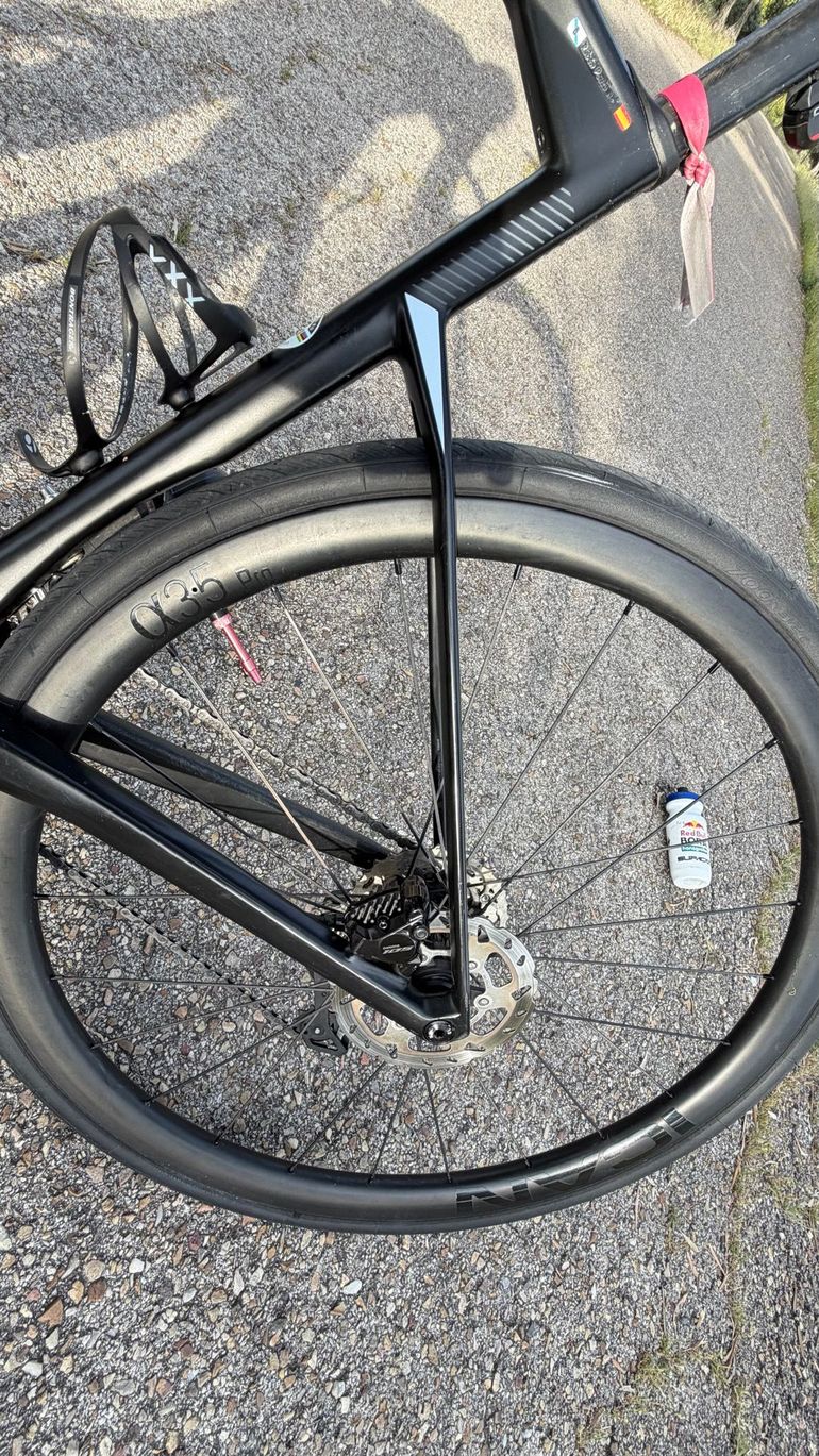 Used BMC Roadmachine FIVE 2023 2023 Road & Gravel, Nero — image 13 of 13
