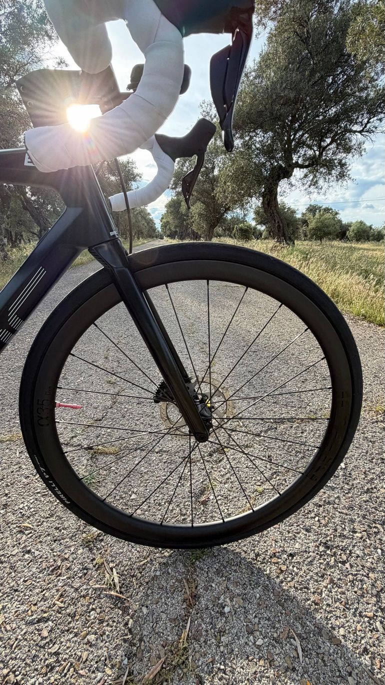 Used BMC Roadmachine FIVE 2023 2023 Road & Gravel, Nero — image 8 of 13