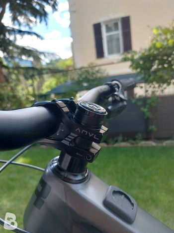 Used Transition V2 Carbon 2022 Mountainbike, Light Gray, 29 — image 10 of 10