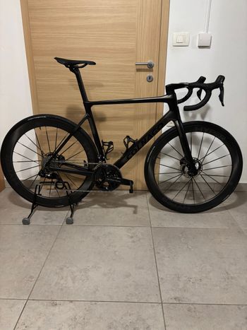 Used Colnago V4Rs Shimano Dura Ace Di2 2025 2025 Road & Gravel — image 28 of 30
