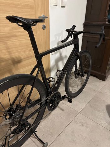 Used Colnago V4Rs Shimano Dura Ace Di2 2025 2025 Road & Gravel — image 18 of 30