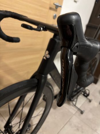 Used Colnago V4Rs Shimano Dura Ace Di2 2025 2025 Road & Gravel — image 13 of 30