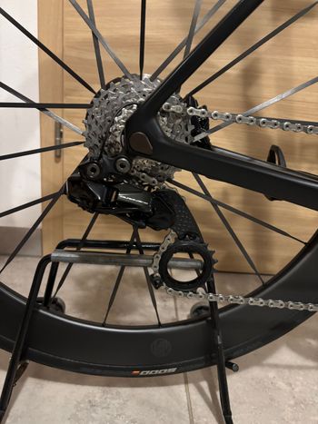 Used Colnago V4Rs Shimano Dura Ace Di2 2025 2025 Road & Gravel — image 20 of 30