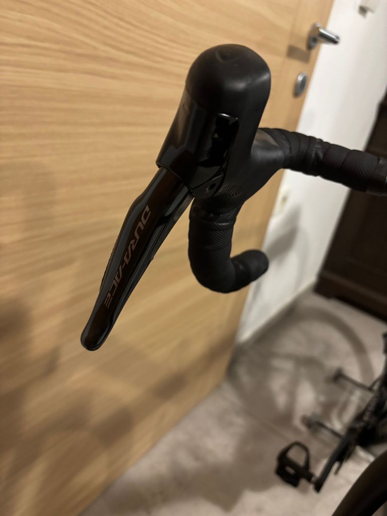 Used Colnago V4Rs Shimano Dura Ace Di2 2025 2025 Road & Gravel — image 14 of 30