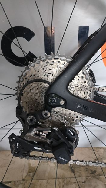 Used Pinarello GREVIL F7 - SHIMANO GRX 820 2024 2024 Road & Gravel — image 3 of 7