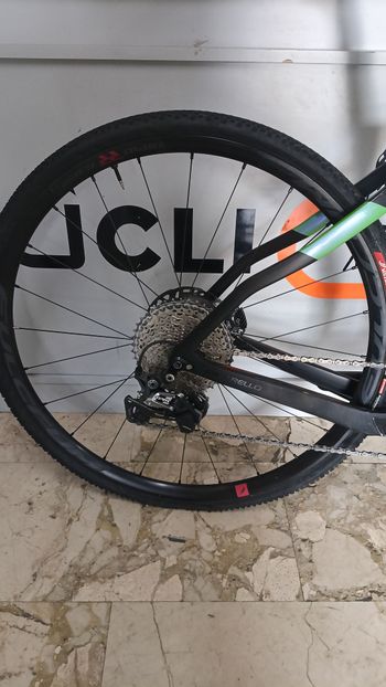 Used Pinarello GREVIL F7 - SHIMANO GRX 820 2024 2024 Road & Gravel — image 4 of 7