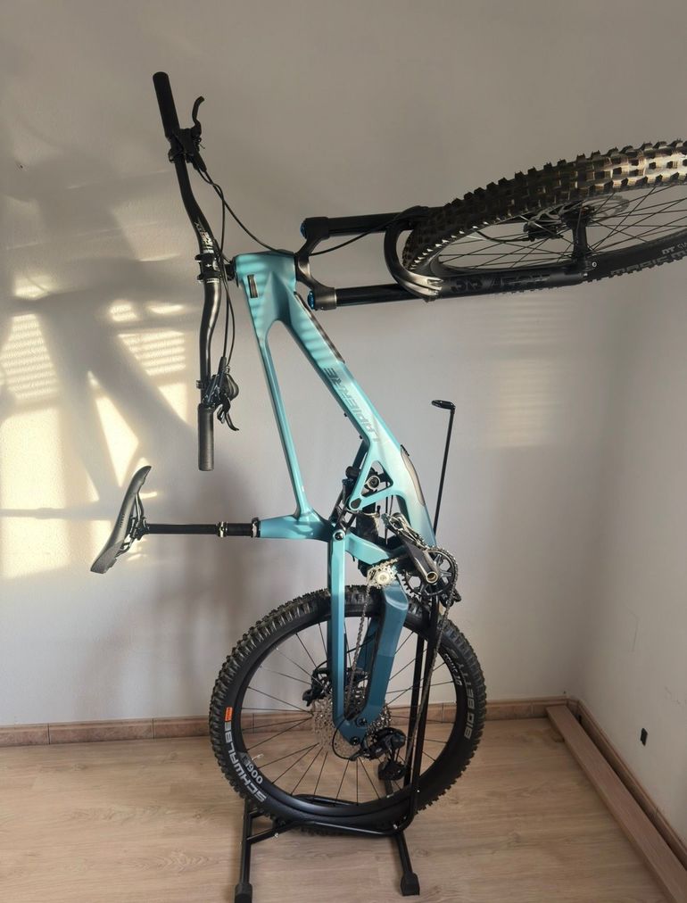 Used Lapierre Spicy CF 7.9 2025 2025 Mountainbike, Blue, 29 — image 12 of 12