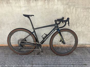 Used Specialized Diverge SRAM Force eTap AXS 2022 Route & Gravel