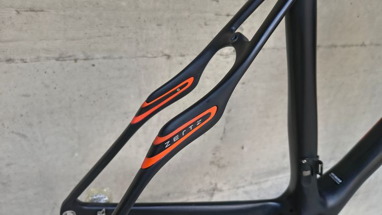 Used Specialized Specialized Roubaix Frameset 2017 Road & Gravel — image 7 of 24
