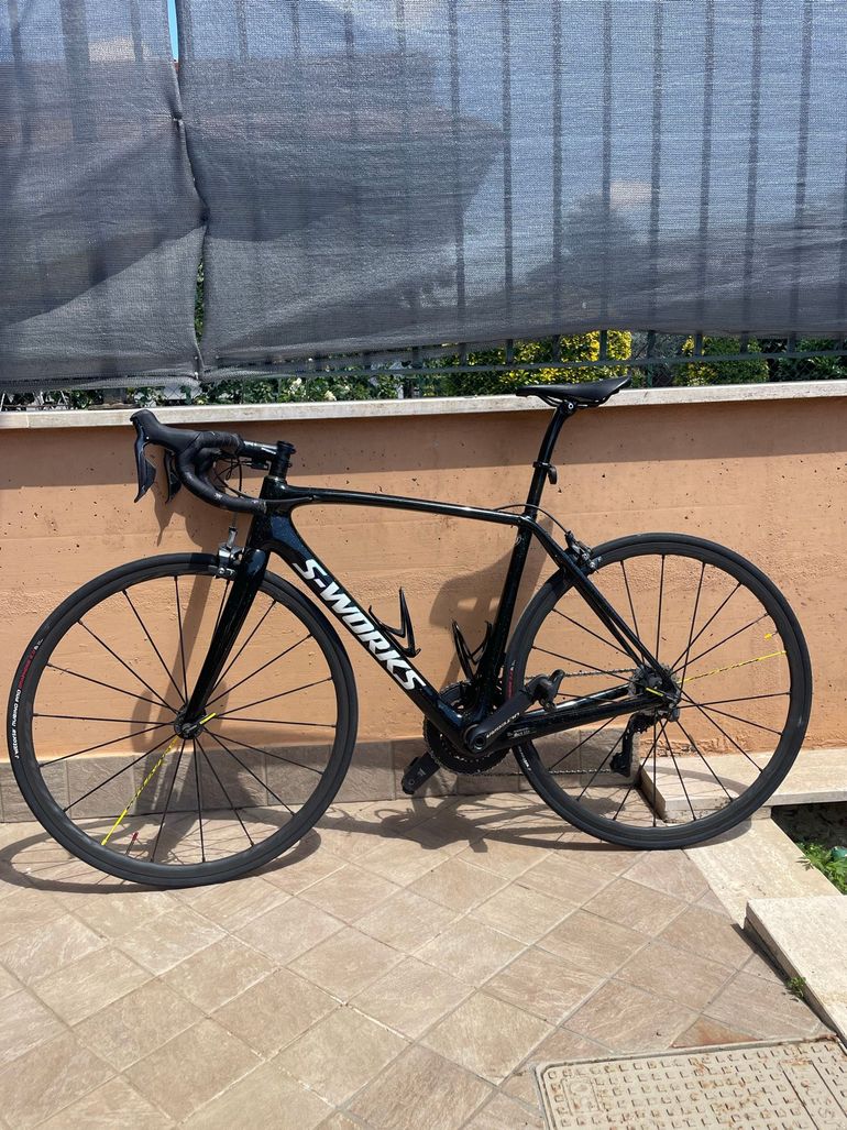 Used Specialized Tarmac Shimano Ultegra Di2 2018 Road & Gravel, Black — image 2 of 11