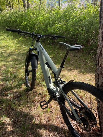 Commencal META POWER 29 ESSENTIAL 2021 2021 Mountainbike usato, Verde — immagine 9 di 16