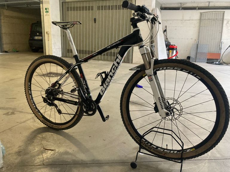 Used Bianchi Methanol Shimano Deore XT 2018 Mountainbike, White — image 12 of 14