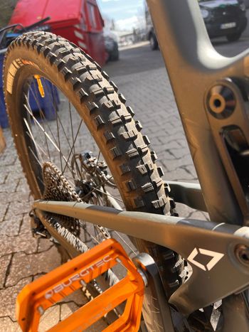 Used Santa Cruz Megatower R / Carbon C / 29 2020 2020 Mountainbike, Black, 29 — image 9 of 9