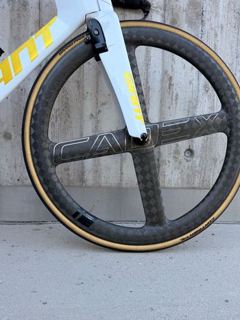 Used Giant Trinity Shimano Ultegra Di2 2022 Road & Gravel — image 3 of 6