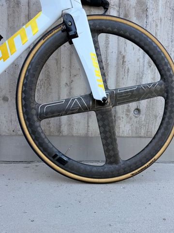Used Giant Trinity Shimano Ultegra Di2 2022 Road & Gravel, White — image 3 of 6