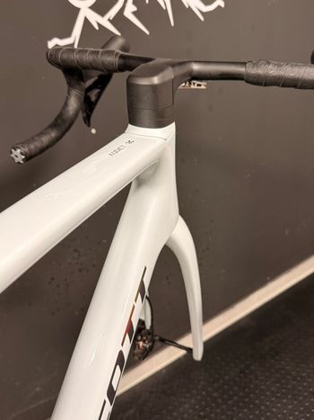 Used Scott Addict RC Pro 2025 Frameset 2025 Road & Gravel — image 6 of 13