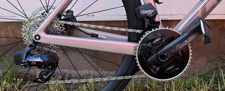 Used Scott Addict RC 10 2022 2022 Road & Gravel, Hellgrau — image 3 of 3