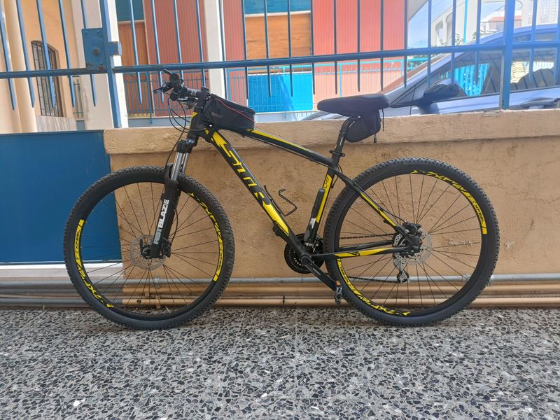 Used Faema Stratos 2022 Mountainbike, Black — image 1 of 10