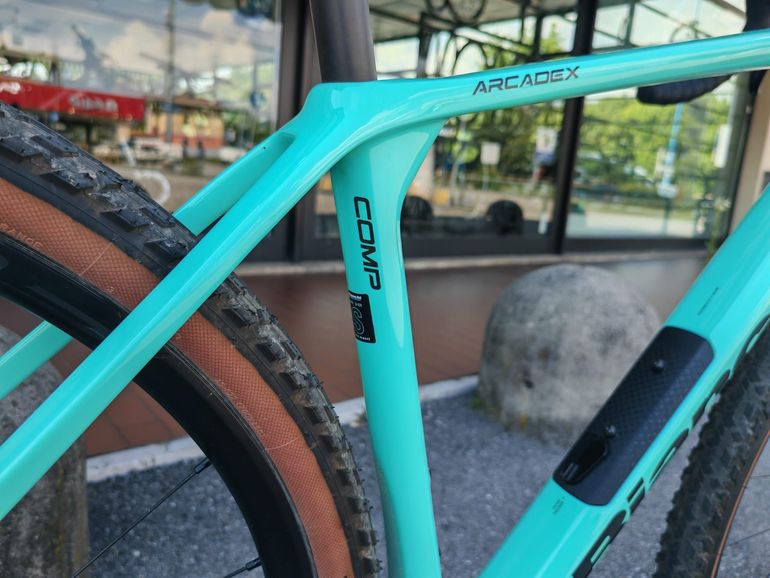 Used Bianchi Arcadex COMP GRX 610/822 disc 2025 2025 Road & Gravel, Green — image 5 of 9