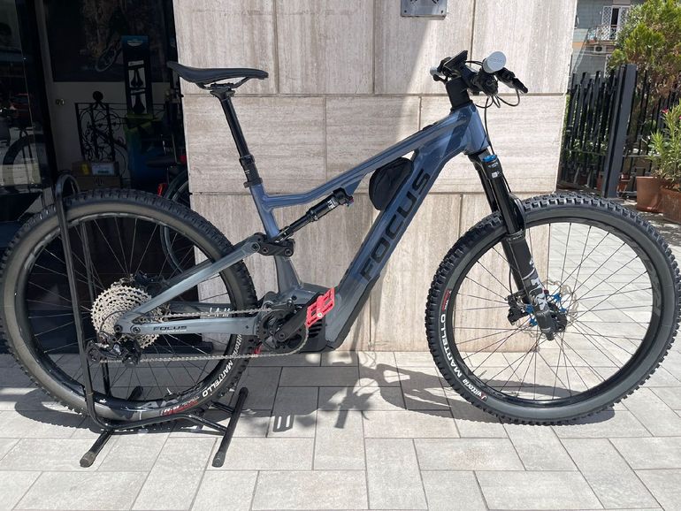 Used Focus JAM ² 6.8 2023 2023 Mountainbike, Hellgrau, 29 — image 1 of 5