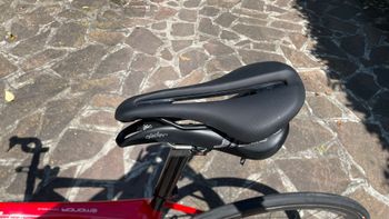 Used Trek Émonda SLR 7 Disc 2019 2019 Road & Gravel — image 6 of 8