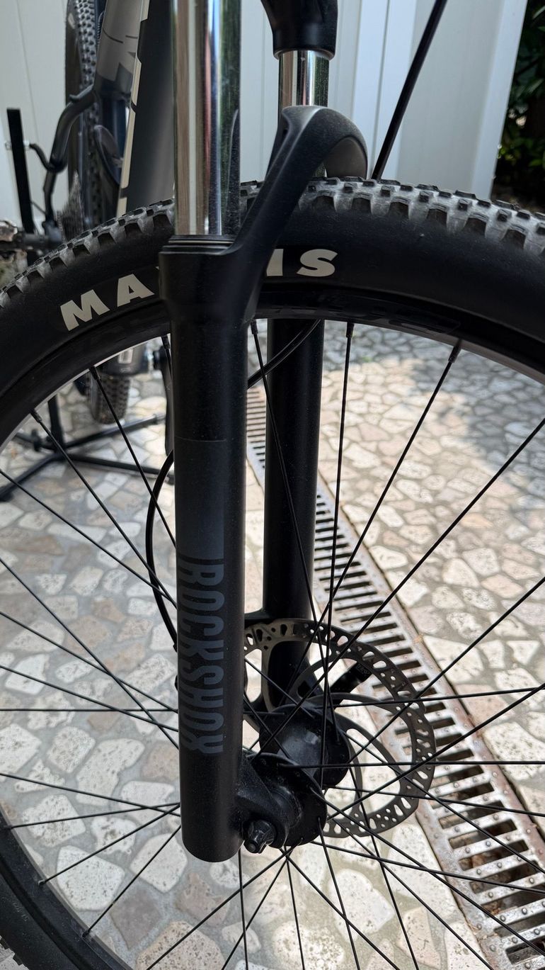 Used Trek Marlin 7 Gen 2 2023 2023 Mountainbike, Blue, 27.5, 29 — image 9 of 10