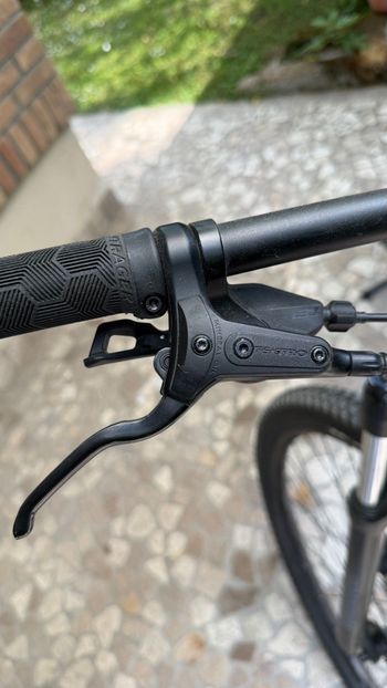 Used Trek Marlin 7 Gen 2 2023 2023 Mountainbike, Blue, 27.5, 29 — image 8 of 10