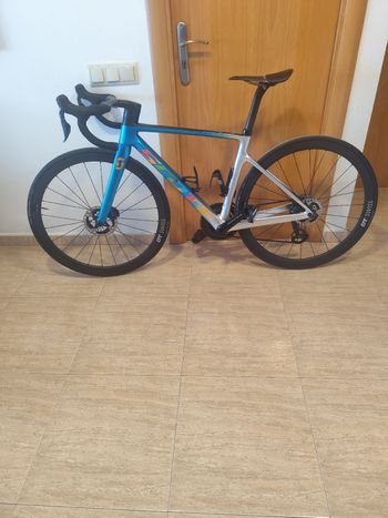 Used Scott Addict RC Shimano Dura Ace Di2 2021 Road & Gravel